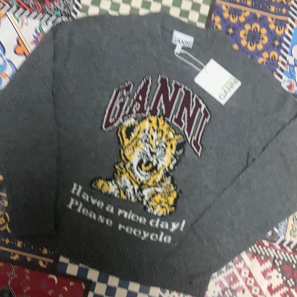Ganni Grey Knit sweater with Tiger Logo & slogan accent size Large